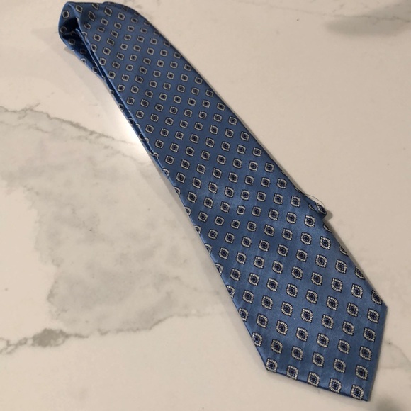 Jos. A. Bank Light Blue covered with silver lens - Picture 2 of 4